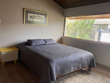CASA DE VENTA EN EL BOSQUE: UBICACIÓN ESTRATÉGICA, PARA USO COMERCIAL O RESIDENCIAL 340 M2, $350.000