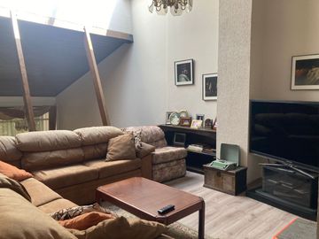 CASA DE VENTA EN EL BOSQUE: UBICACIÓN ESTRATÉGICA, PARA USO COMERCIAL O RESIDENCIAL 340 M2, $350.000