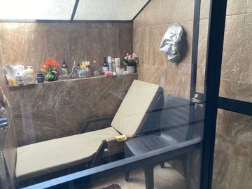 CASA DE VENTA EN EL BOSQUE: UBICACIÓN ESTRATÉGICA, PARA USO COMERCIAL O RESIDENCIAL 340 M2, $350.000