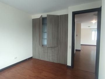 Venta Departamento  comodo – Sector Plaza Argentina