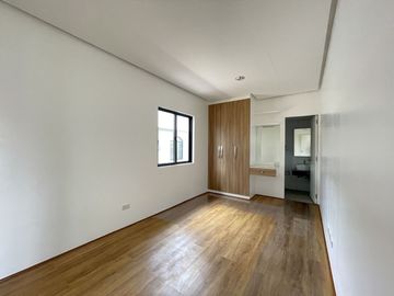 Spacious 4-Bedroom Single Detached House and Lot for Sale at The Park Place Village in Imus, Cavite
