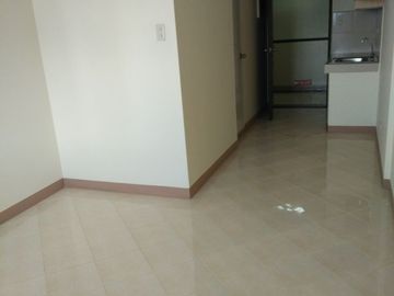 CITYLAND: Grand Central Residences (1-BEDROOM unit in Shaw Mandaluyong)