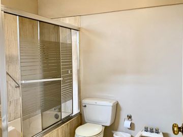 VENTA DEPARTAMENTO 3 DORM. EN AV. GENERAL ERNESTO MONTAGÑE, AURORA MIRAFLORES