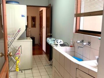 VENTA DEPARTAMENTO 3 DORM. EN AV. GENERAL ERNESTO MONTAGÑE, AURORA MIRAFLORES