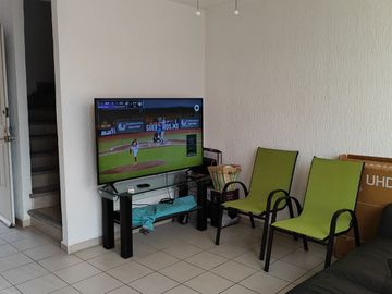 Casa de 2 recamaras con alberca en el Fraccionamiento Las Palmas, Xochitepec, Mor.
