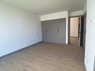 Hermoso duplex de venta en Urbanzación privada en Miravalle, Cumbaya  a 5 minutos de la USFQ