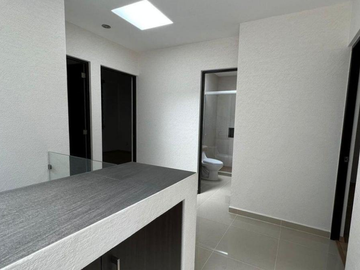 Se vende casa en: CTO. LAS FLORES  FRACC. LA GLORIA  TUXTLA GUTIÉRREZ, CHIAPAS