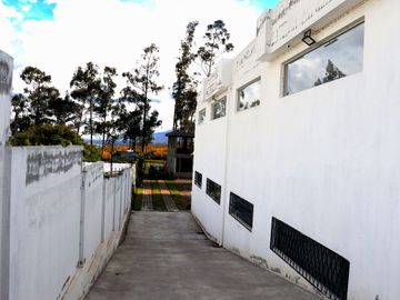 Propiedad Comercial de Venta en Latacunga