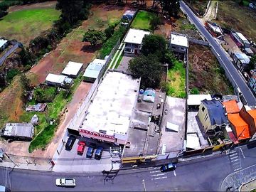 Propiedad Comercial de Venta en Latacunga