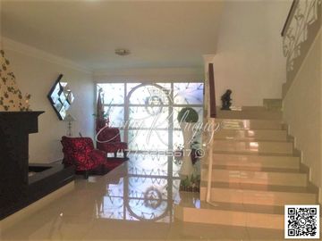 CASA EN VENTA en ARBDE, León,Gto; IDEAL PARA OFICINAS-CONSULTORIO O CASA, 3 REC, 5 AUTOS