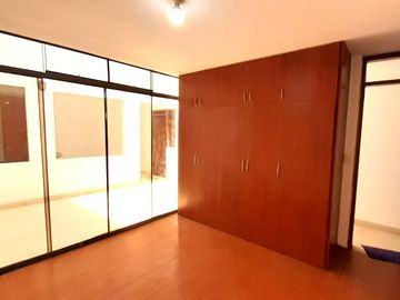 VENDO DEPARTAMENTO EN PRIMER PISO – URB. LA CAPILLA – LA MOLINA