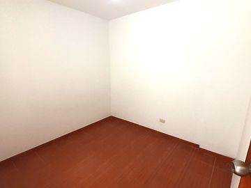 VENDO DEPARTAMENTO EN PRIMER PISO – URB. LA CAPILLA – LA MOLINA