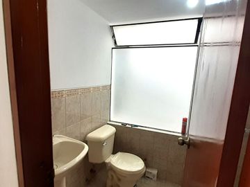 VENDO DEPARTAMENTO EN PRIMER PISO – URB. LA CAPILLA – LA MOLINA