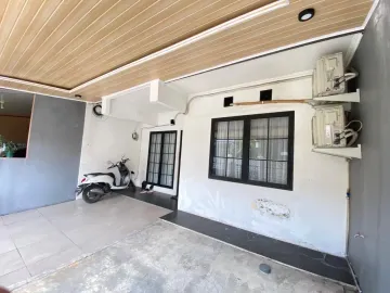 Rumah Terawat 4 Menit ke RS Mitra Keluarga Pamulang Siap Huni J-39313