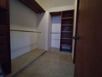 EN VENTA CASA CON 3 RECAMRAS UNA EN PLANTA BAJA, EN EL CLUB DE GOLF VILLA RICA, EN LA RIVIERA VERACRUZANA