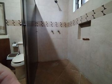 EN VENTA CASA CON 3 RECAMRAS UNA EN PLANTA BAJA, EN EL CLUB DE GOLF VILLA RICA, EN LA RIVIERA VERACRUZANA
