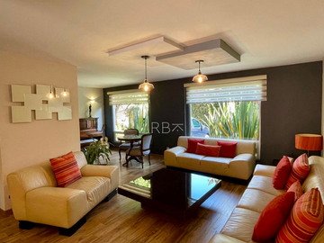 Tu oasis en Desierto de los Leones: Casa de 3 niveles, con jardín común y ubicación privilegiada