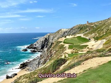 Casa con vista al mar, dos pisos, cochera, jardín, alberca, terraza, sala de juegos, area para practicar golf en Pacific Ocean, Cabo San Lucas.