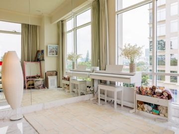 FOR RENT LUXURY APARTMENT BOTANICA 3 BEDROOM FULLY FURNISHED 225 sqm