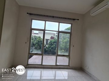 Dijual Rumah Cluster Naturale Foresta BSD City Tangerang Bagus Nyaman Lokasi Hijau Asri Strategis
