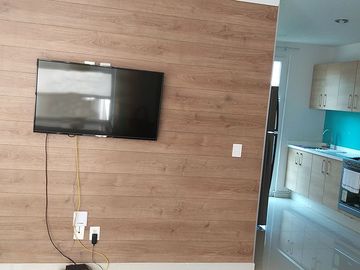 En venta departamento exterior con elevador, bussisnes center y salón de eventos, a 5 mins del metro San Joaquin.