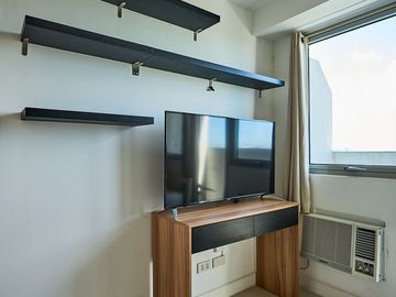 COMM12XXQW: For Sale Fully Furnished Studio with Balcony in The Residences at Commonwealth