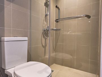 COMM12XXQW: For Sale Fully Furnished Studio with Balcony in The Residences at Commonwealth