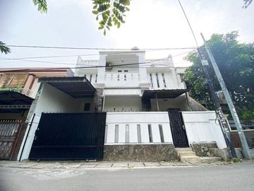 Rumah Dijual di Komplek DKI Joglo Dekat Universitas Mercu Buana
