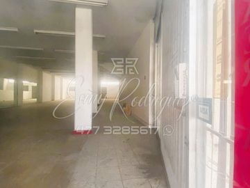 EDIFICIO EN VENTA EN BLVD. LÓPEZ MATEOS, LADO DEL CENTRO, 796m2, 3 PISOS, LOCAL COMERCIAL, OFICINAS,