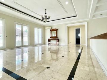Luxury House di Jalan Utama Pondok Indah Jaksel 12355-AT 0811111----