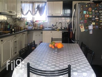 VENDO CASA SECTOR SUR ANTOFAGASTA 6 DORM. 4 BAÑOS. ESTAC.