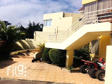 VENDO CASA SECTOR SUR ANTOFAGASTA 6 DORM. 4 BAÑOS. ESTAC.