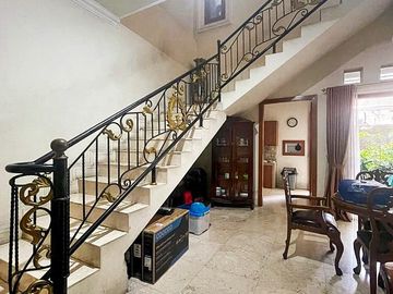 For Sale Rumah Di Area Elit Dekat Iskandar Raya Kebayoran Baru Jakarta Selatan