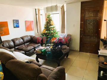 Hermosa Casa De 03 Pisos Ideal Para Vivir, Cerca A Upc, Esan, Alamos, Colegios, Centros Comerciales