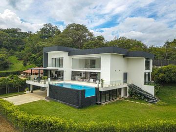 Venta   Casa  Jamundi - LUXURY