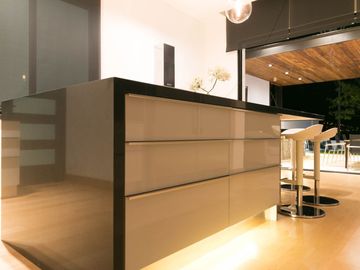 Exclusivo Proyecto en Venta Cumbres 2do. Sector. Completamente equipada