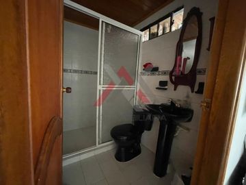 SE VENDE CASA DE DOS PISOS BARRIO VENECIA, SINCELEJO