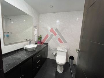 SE VENDE CASA DE DOS PISOS BARRIO VENECIA, SINCELEJO