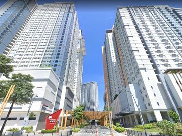 Promo STUDIO Condo in Avida Sola Tower Vertis North near Seda Hotel Trinoma Mall Solaire Hotel and Casino