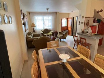 VILLAMIL PLAYAS VENDO CASA EN URBANIZACION CON SALIDA AL MAR