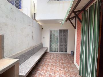 VILLAMIL PLAYAS VENDO CASA EN URBANIZACION CON SALIDA AL MAR