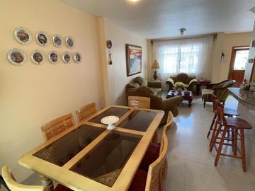 VILLAMIL PLAYAS VENDO CASA EN URBANIZACION CON SALIDA AL MAR