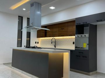 Increíble Casa NUEVA con Alberca y 4 Rec. en Condominio con Seguridad 24/7 en Cuernavaca