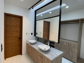 Increíble Casa NUEVA con Alberca y 4 Rec. en Condominio con Seguridad 24/7 en Cuernavaca