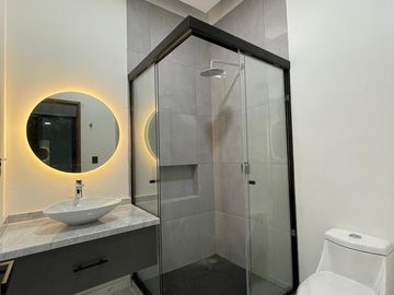 Increíble Casa NUEVA con Alberca y 4 Rec. en Condominio con Seguridad 24/7 en Cuernavaca