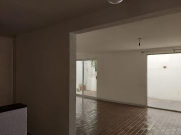 VENTA DE CASA EN PRIVADA CERCANA A NEREO RGZ BARRAGAN
