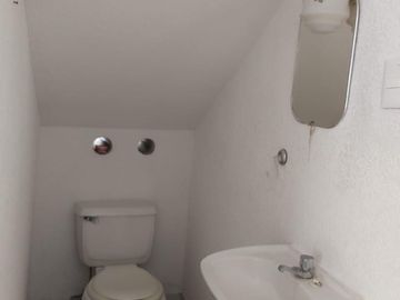 VENTA DE CASA EN PRIVADA CERCANA A NEREO RGZ BARRAGAN