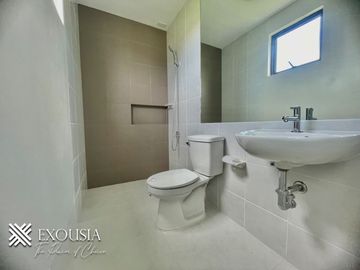 House and Lot For Sale in Alaminos Laguna COMPLETE TURNOVER UNIT