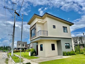 House and Lot For Sale in Alaminos Laguna COMPLETE TURNOVER UNIT