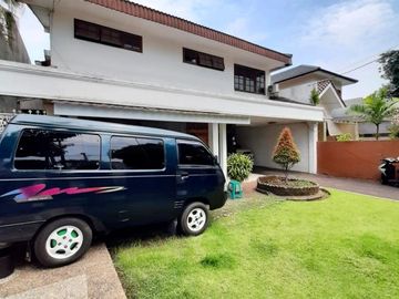 RUMAH at Jl LOMBOK / MENTENG, JAKPUS
